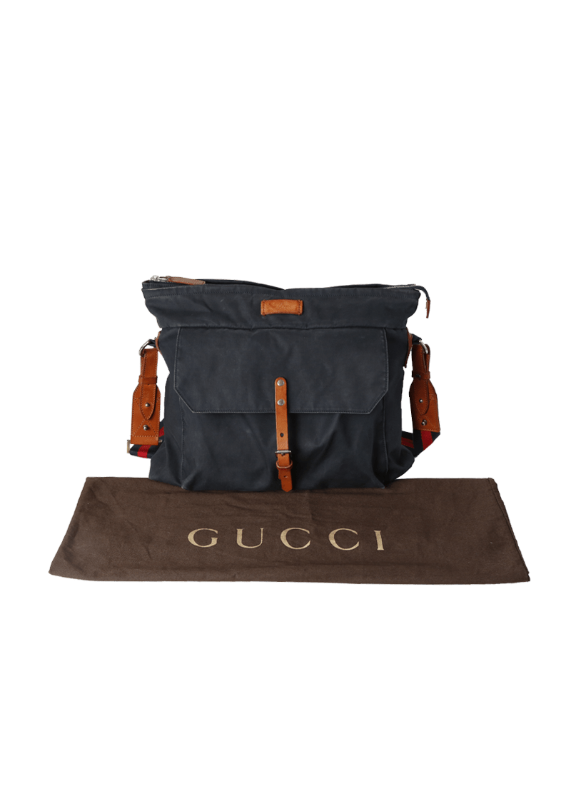 NAVY MESSENGER BAG