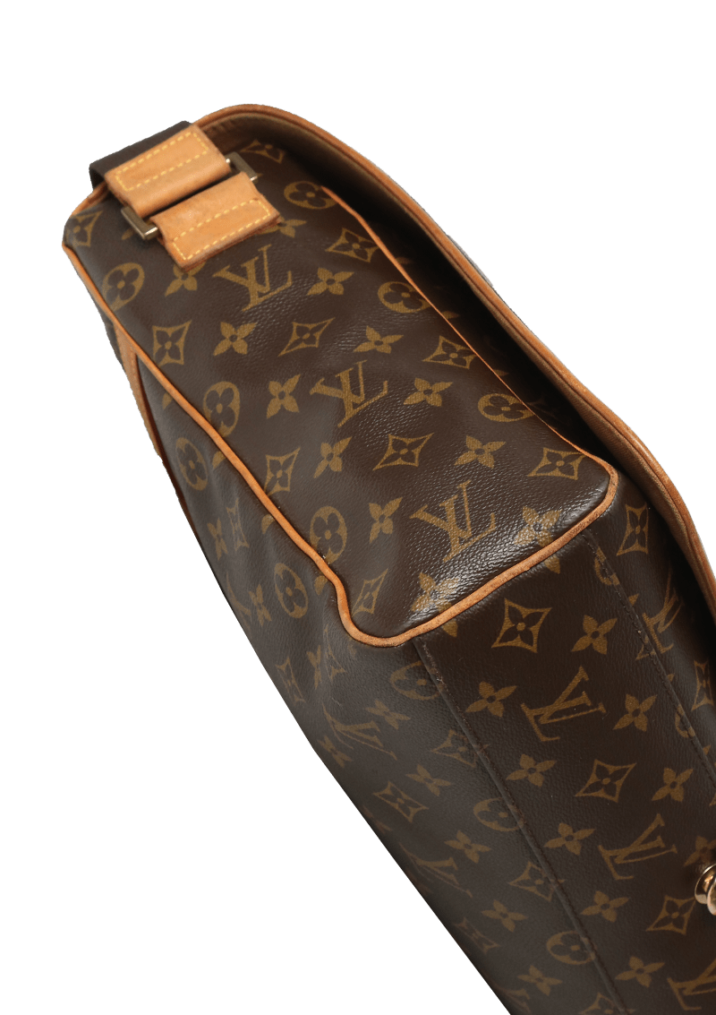 MONOGRAM ABBESSES