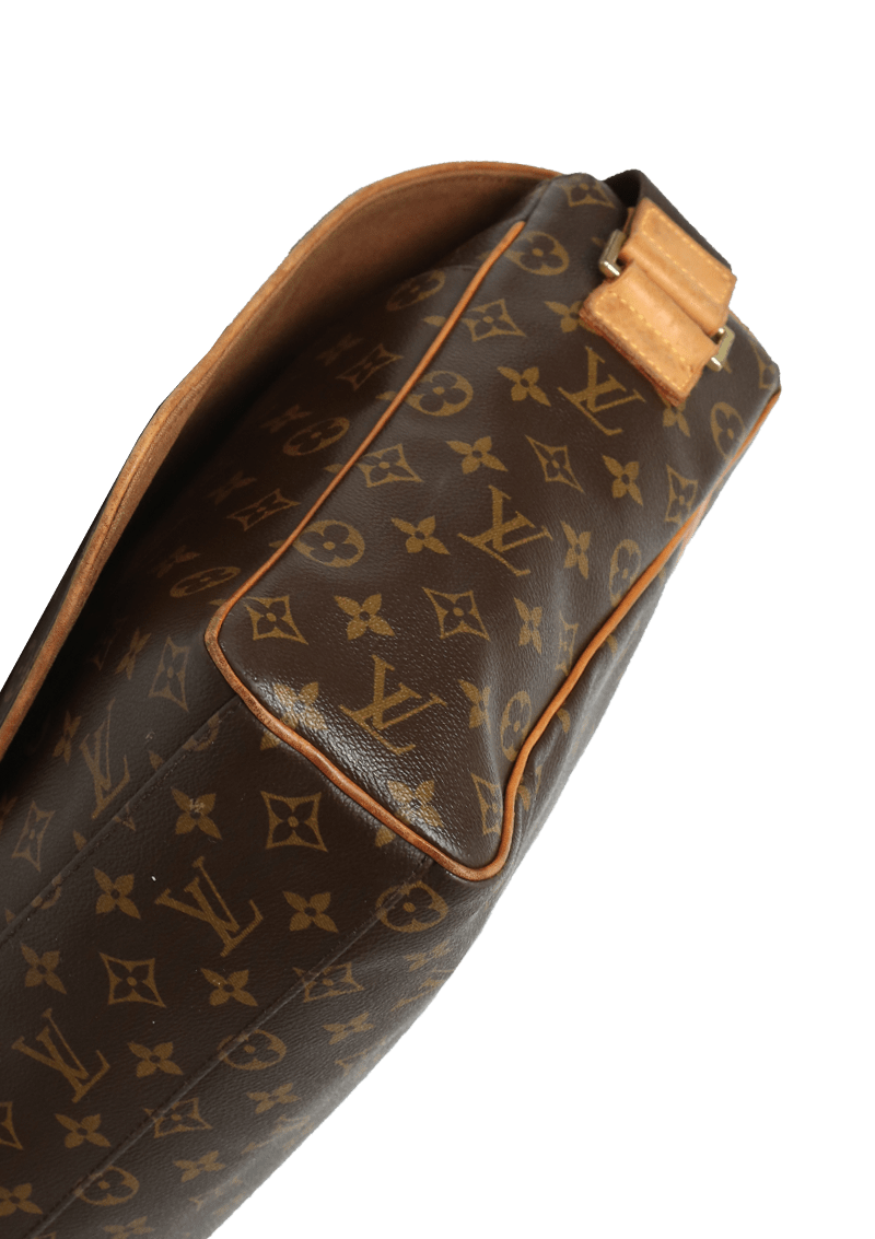 MONOGRAM ABBESSES