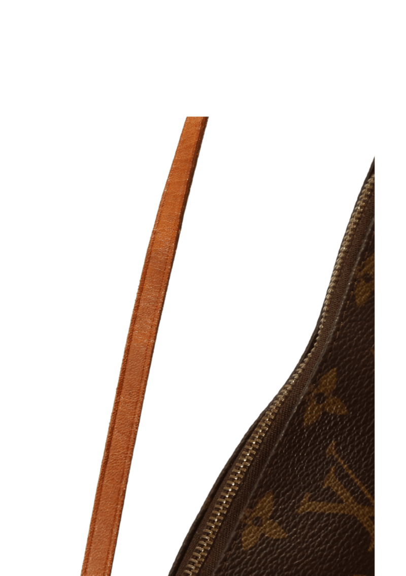 LOUIS VUITTON Monogram Pochette with Longer Strap SL0051