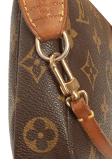 MONOGRAM POCHETTE ACCESSOIRES