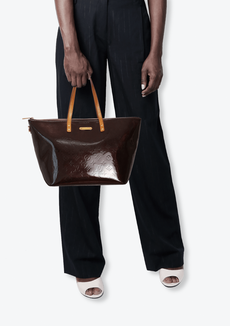 BOLSA LOUIS VUITTON MONOGRAM VERNIS BELLEVUE GM VINHO ORIGINAL