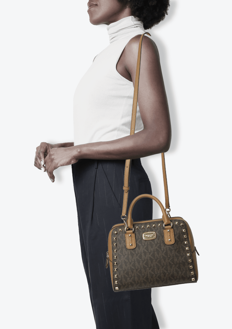 NEW SIGNATURE STUDDED BAG