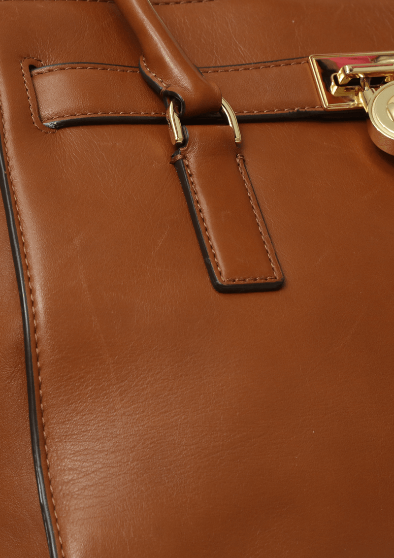 SMALL BELTED SATCHEL