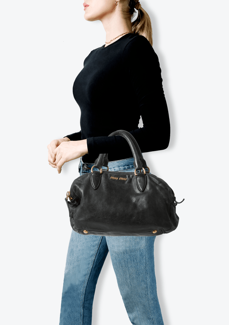 VITELLO SHINE BOWLER BAG