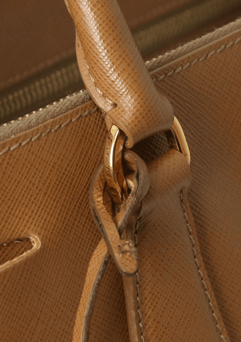 SAFFIANO LUX GALLERIA TOTE