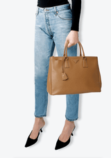 SAFFIANO LUX GALLERIA TOTE