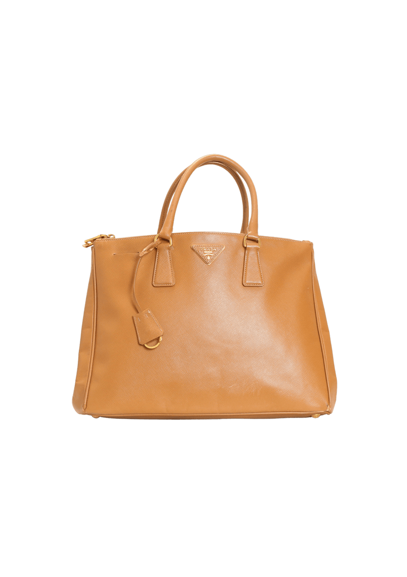 LARGE SAFFIANO LUX DOUBLE ZIP GALLERIA