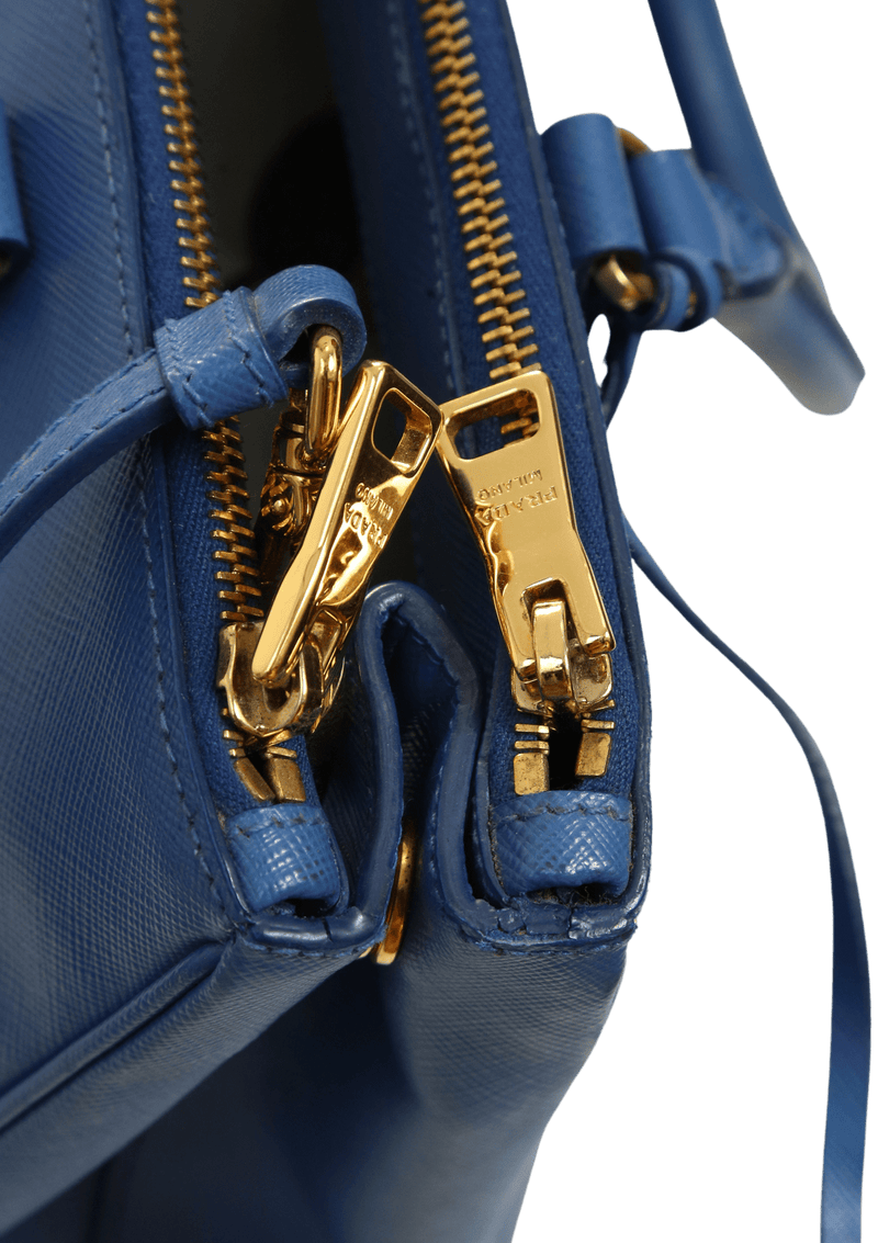 MEDIUM SAFFIANO LUX DOUBLE ZIP GALLERIA