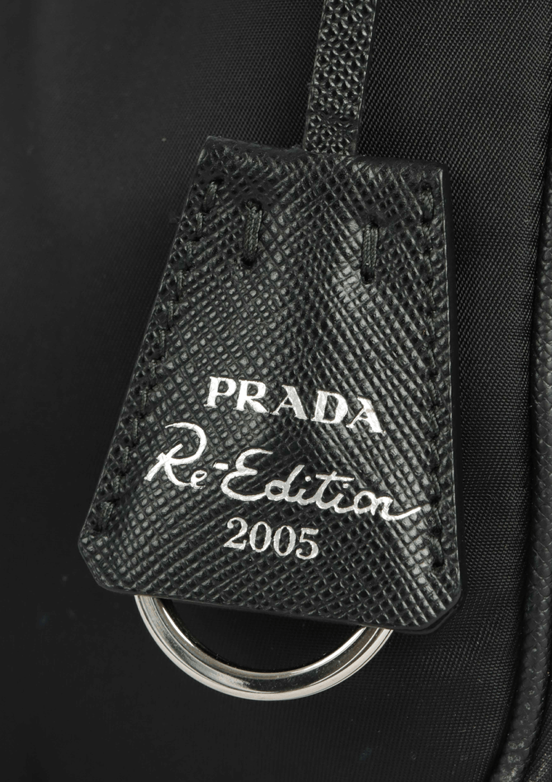 BOLSA PRADA RE-EDITION 2005 PRETO ORIGINAL – Gringa