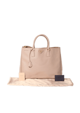 SAFFIANO LUX DOUBLE ZIP GALLERIA