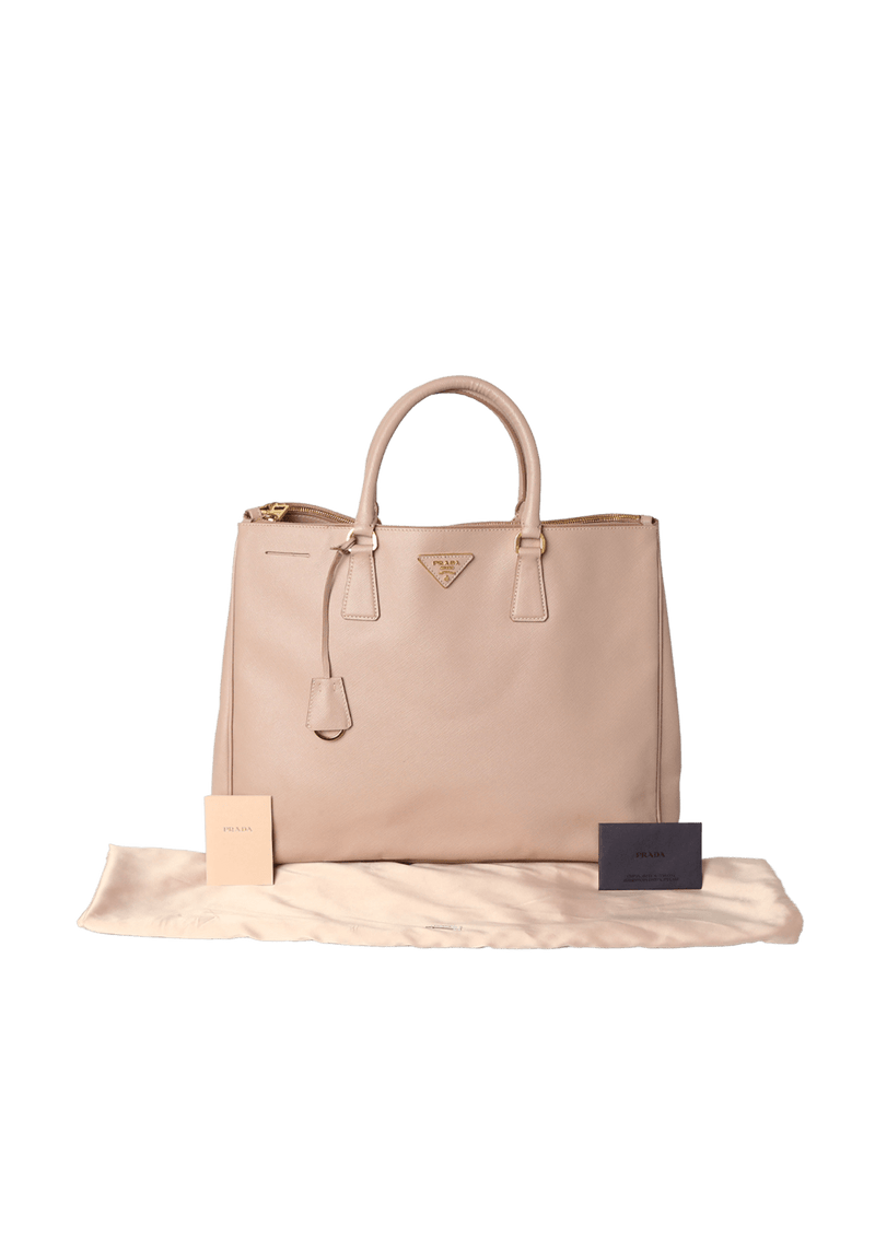 SAFFIANO LUX DOUBLE ZIP GALLERIA