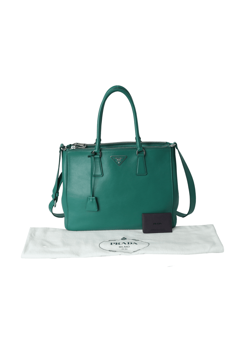 SAFFIANO LUX DOUBLE ZIP GALLERIA