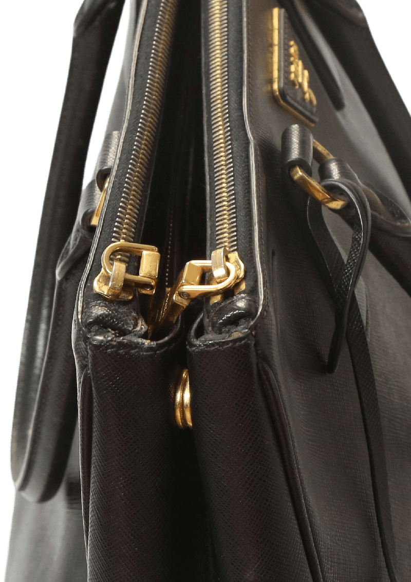 Bolsa Prada Galleria Preta Original - ABI18, Etiqueta Única