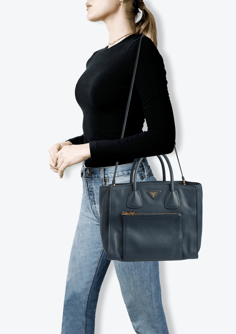 VITELLO DAINO FRONT POCKET WING TOTE