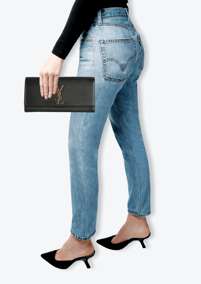 GRAIN DE POUDRE CASSANDRE CLUTCH