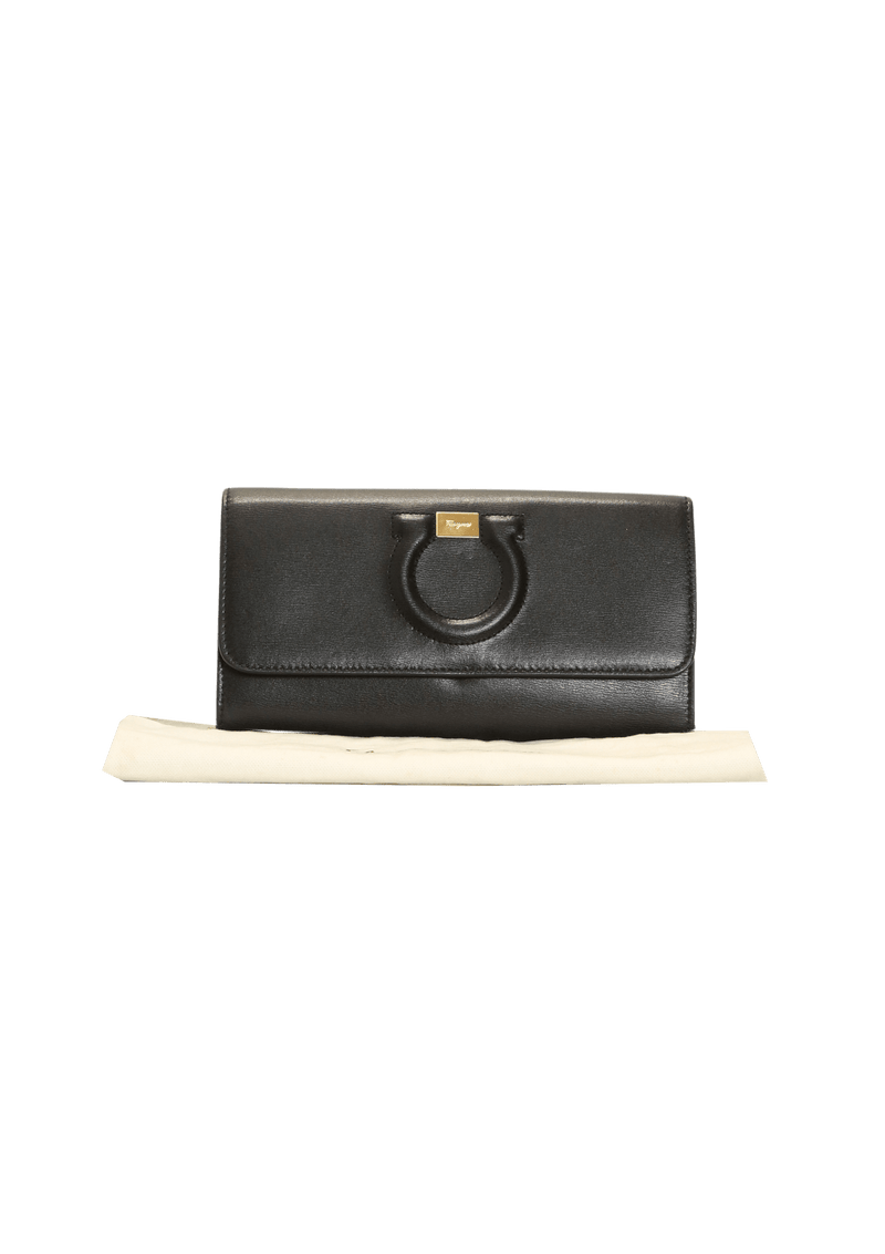 Ferragamo gancini best sale wallet on chain