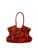 PATENT LEATHER SHOULDER BAG