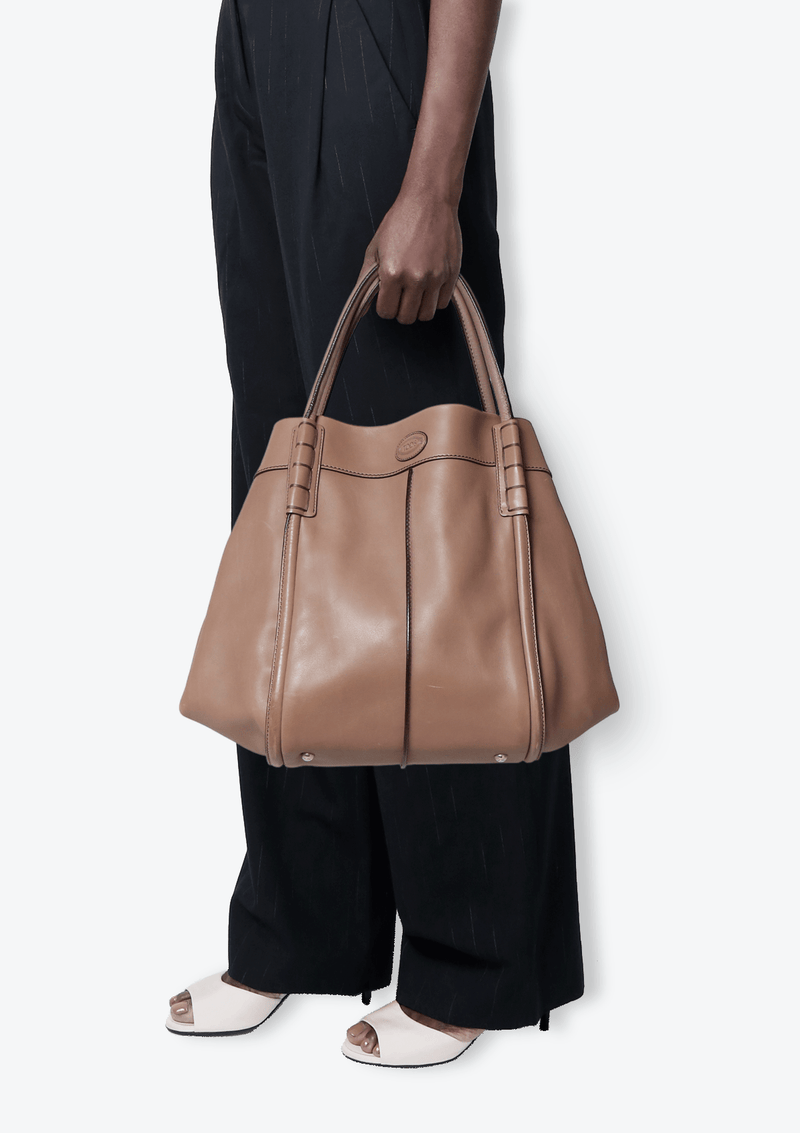 SMOOTH LEATHER TOTE