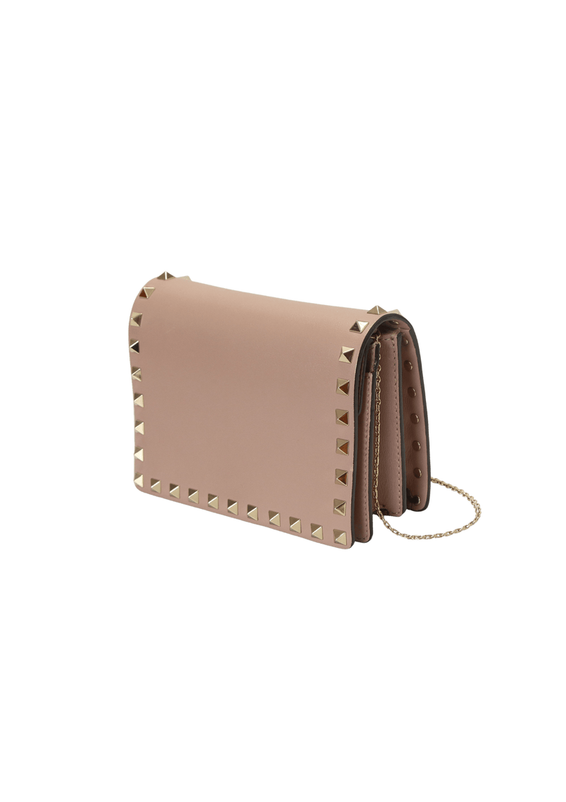 ROCKSTUD CHAIN POUCH