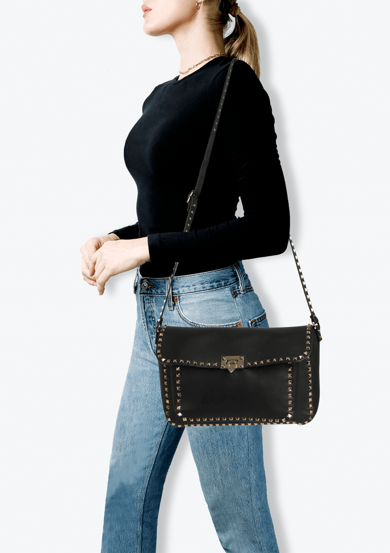 ROCKSTUD CROSSBODY FLAP BAG