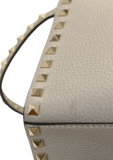 SMALL ROCKSTUD CROSSBDOY BAG