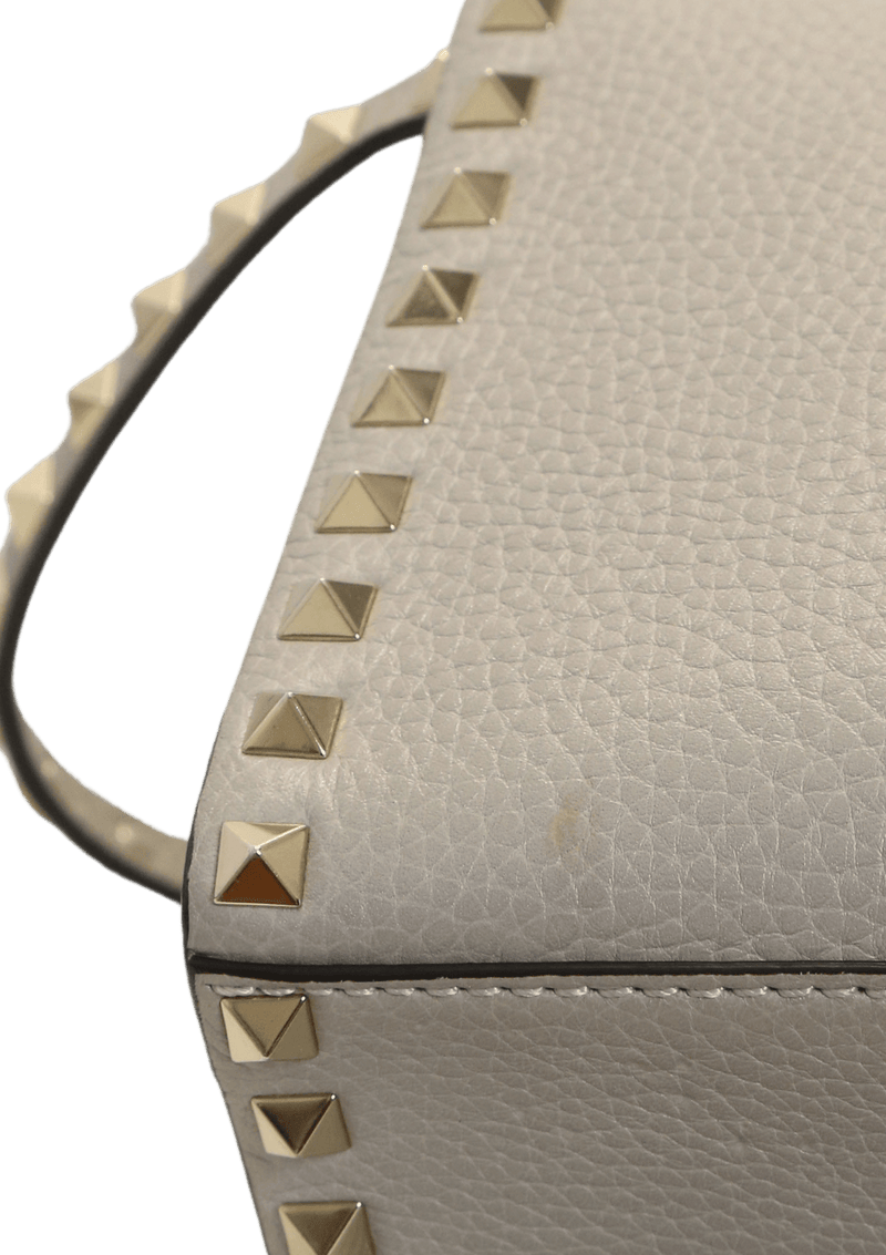 SMALL ROCKSTUD CROSSBDOY BAG