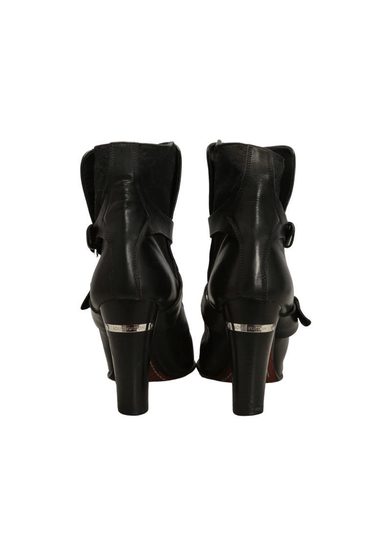 MONOGRAM BOOTS 36