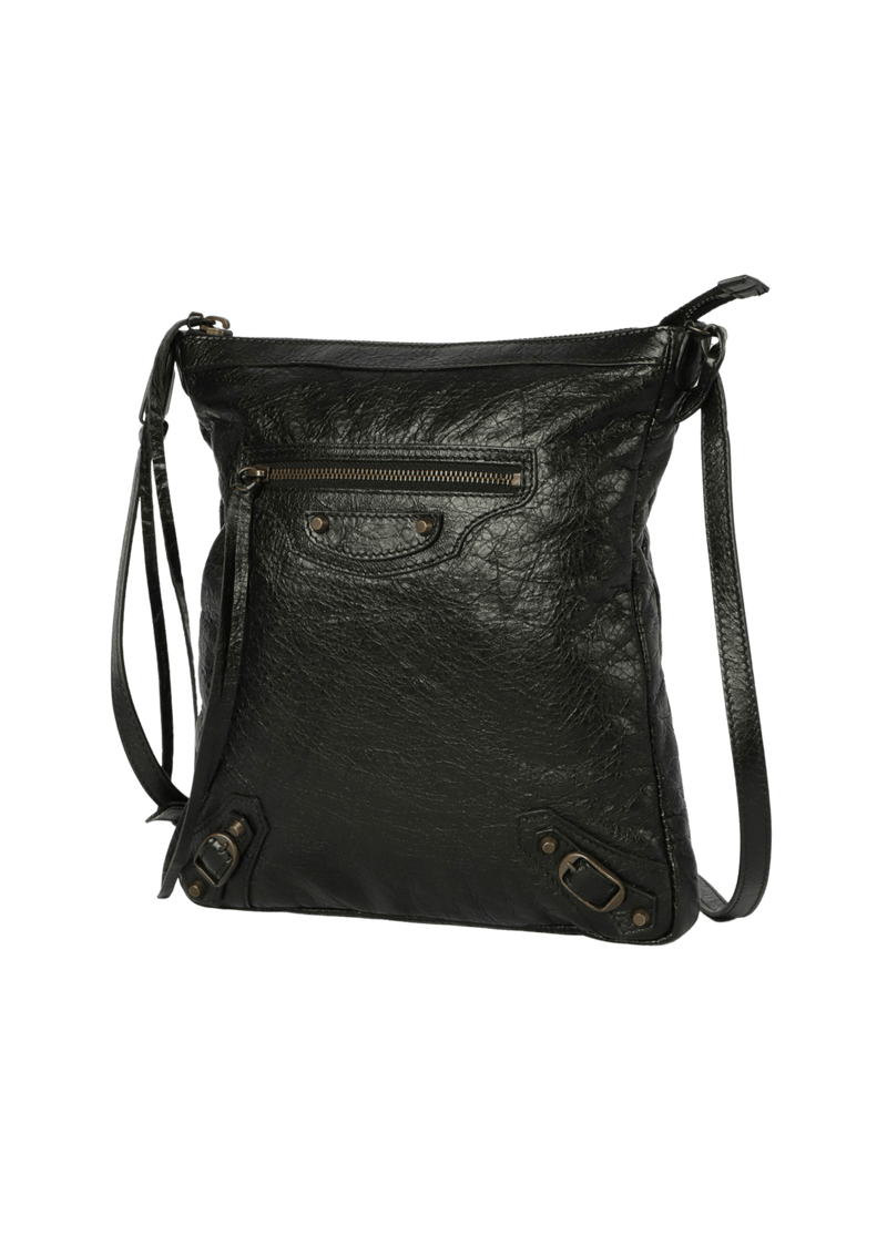 AGNEAU CLASSIC HARDWARE FLAT CROSSBODY BAG