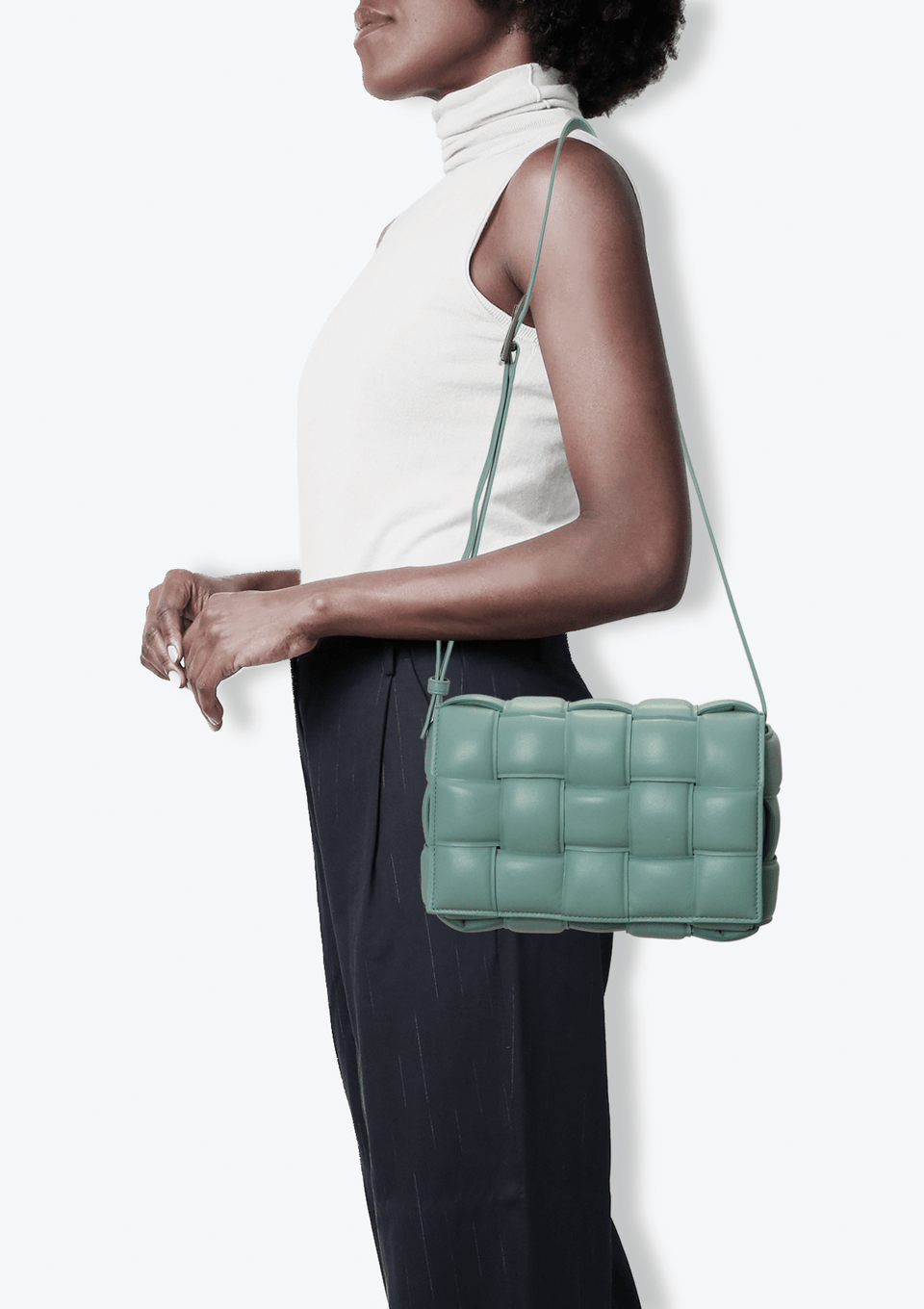 Bolsa Bottega Veneta Padded Maxi Cassete Bag Azul Original – Gringa
