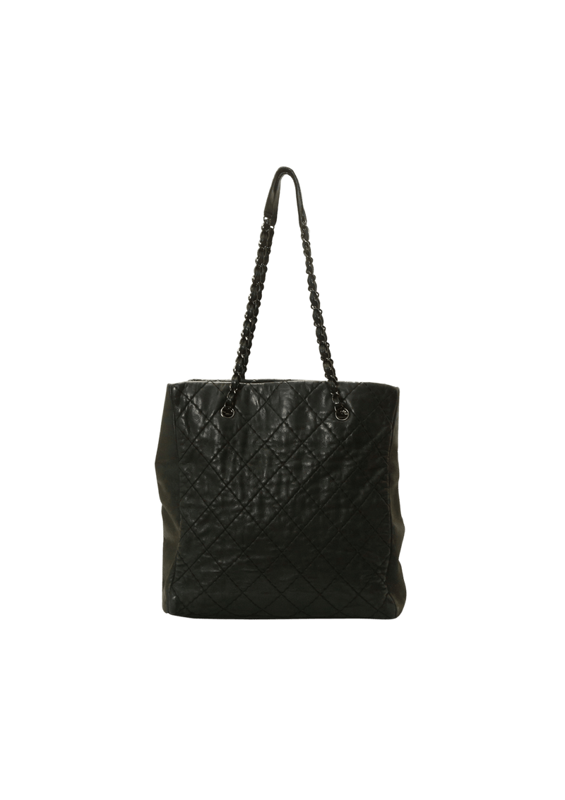 CC CHARM IRIDESCENT CALFSKIN BAG