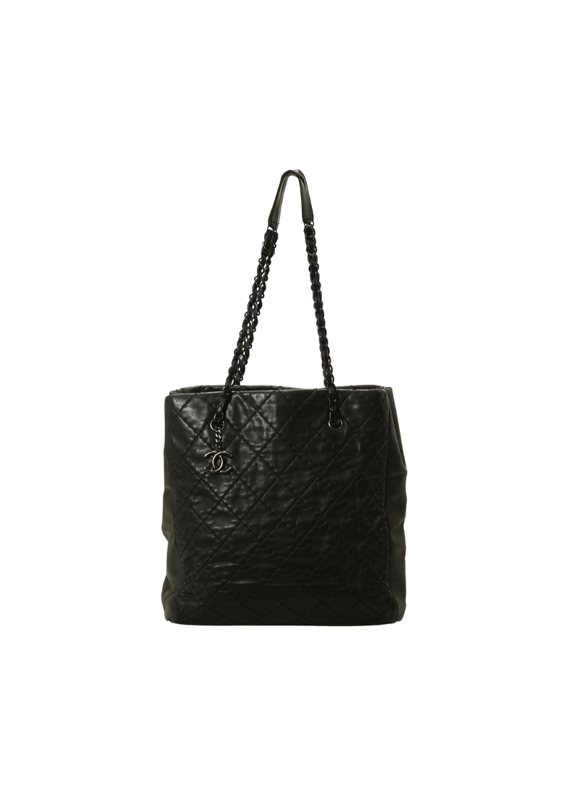 CC CHARM IRIDESCENT CALFSKIN BAG