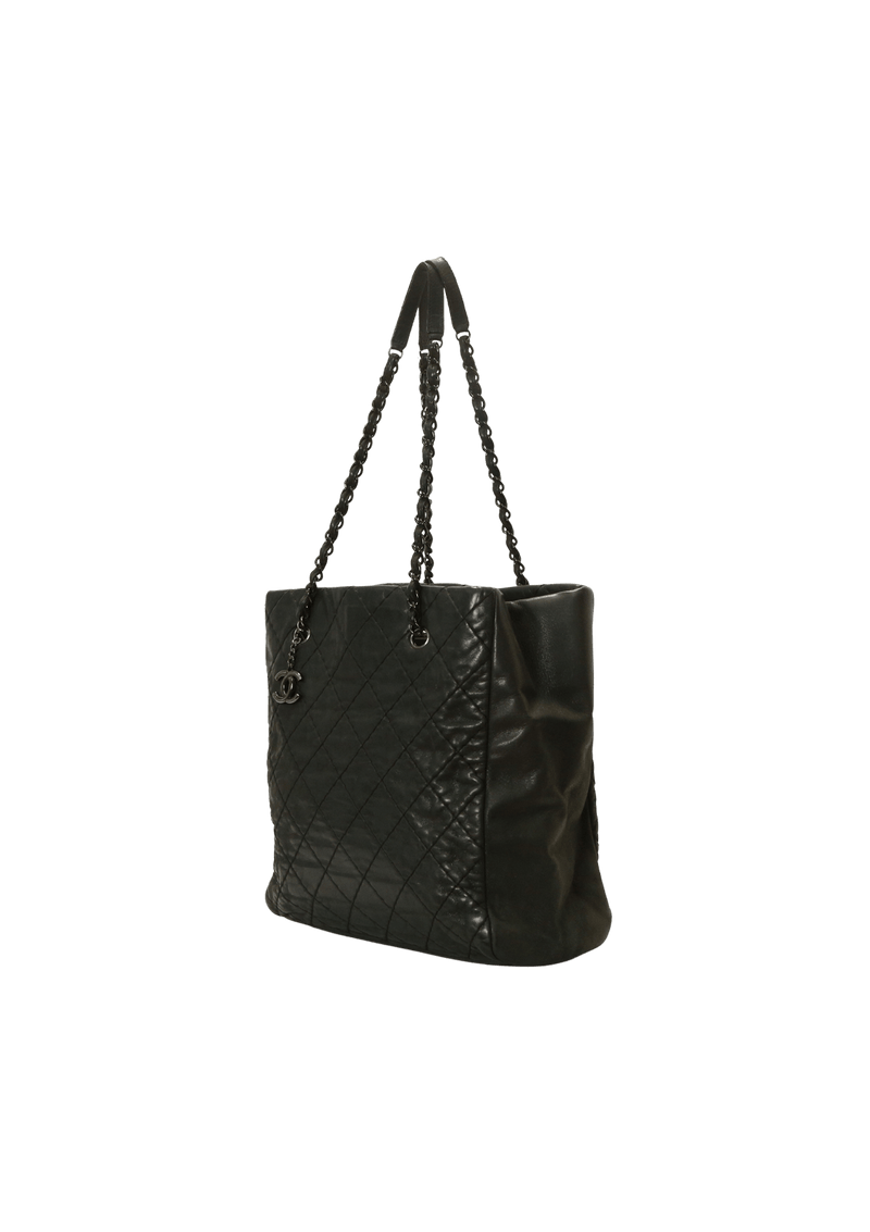 CC CHARM IRIDESCENT CALFSKIN BAG