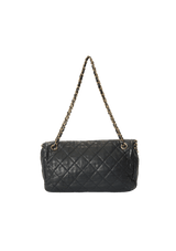 CHAIN ME FLAP BAG