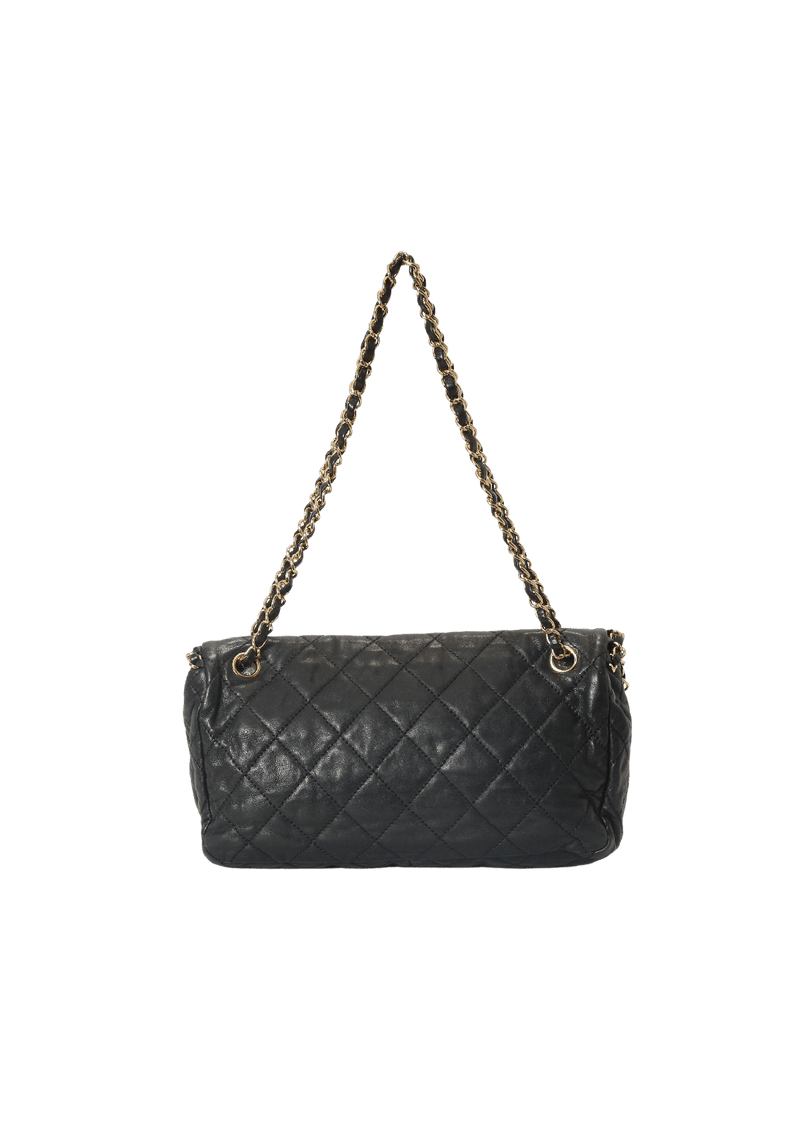 CHAIN ME FLAP BAG