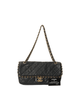 CHAIN ME FLAP BAG