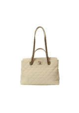 CHIC QUILT TOTE