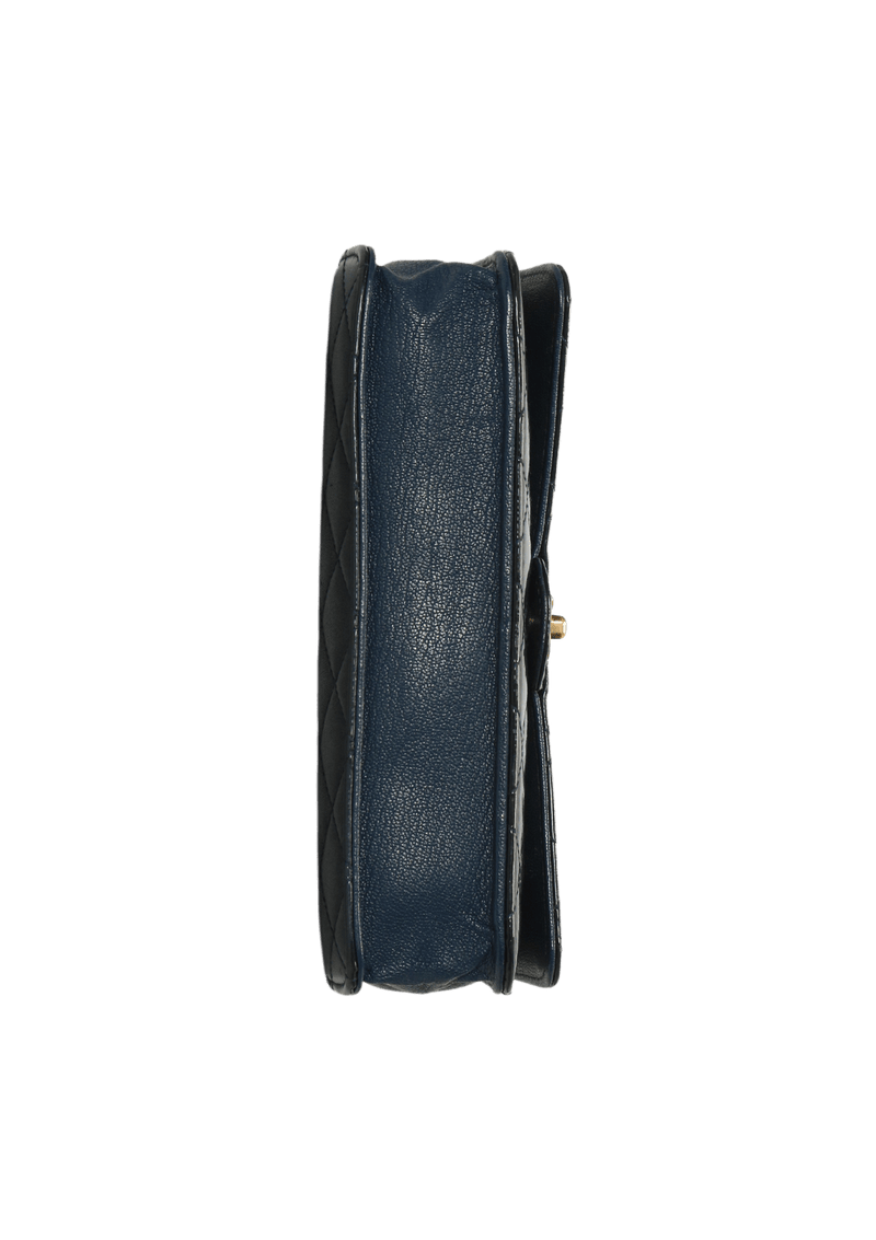 EYELET CC WALLET ON CHAIN