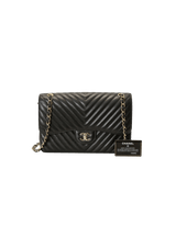 Bolsa Clássica Chanel Média Lambskin Chevron