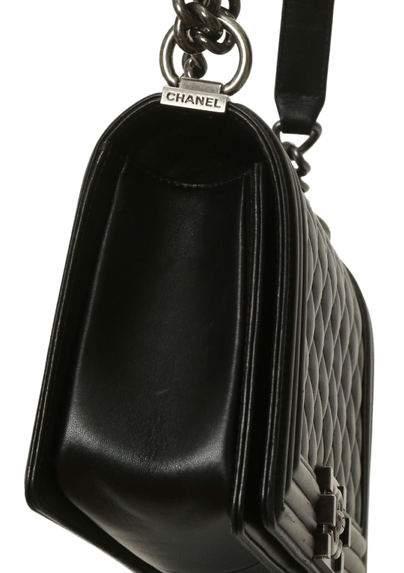 MEDIUM BOY BAG CALFSKIN