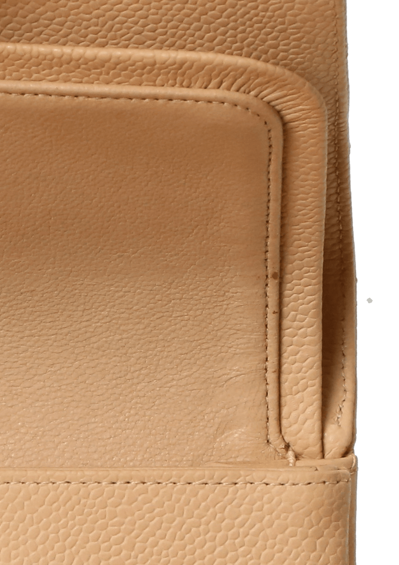 MEDIUM CLASSIC DOUBLE FLAP CAVIAR