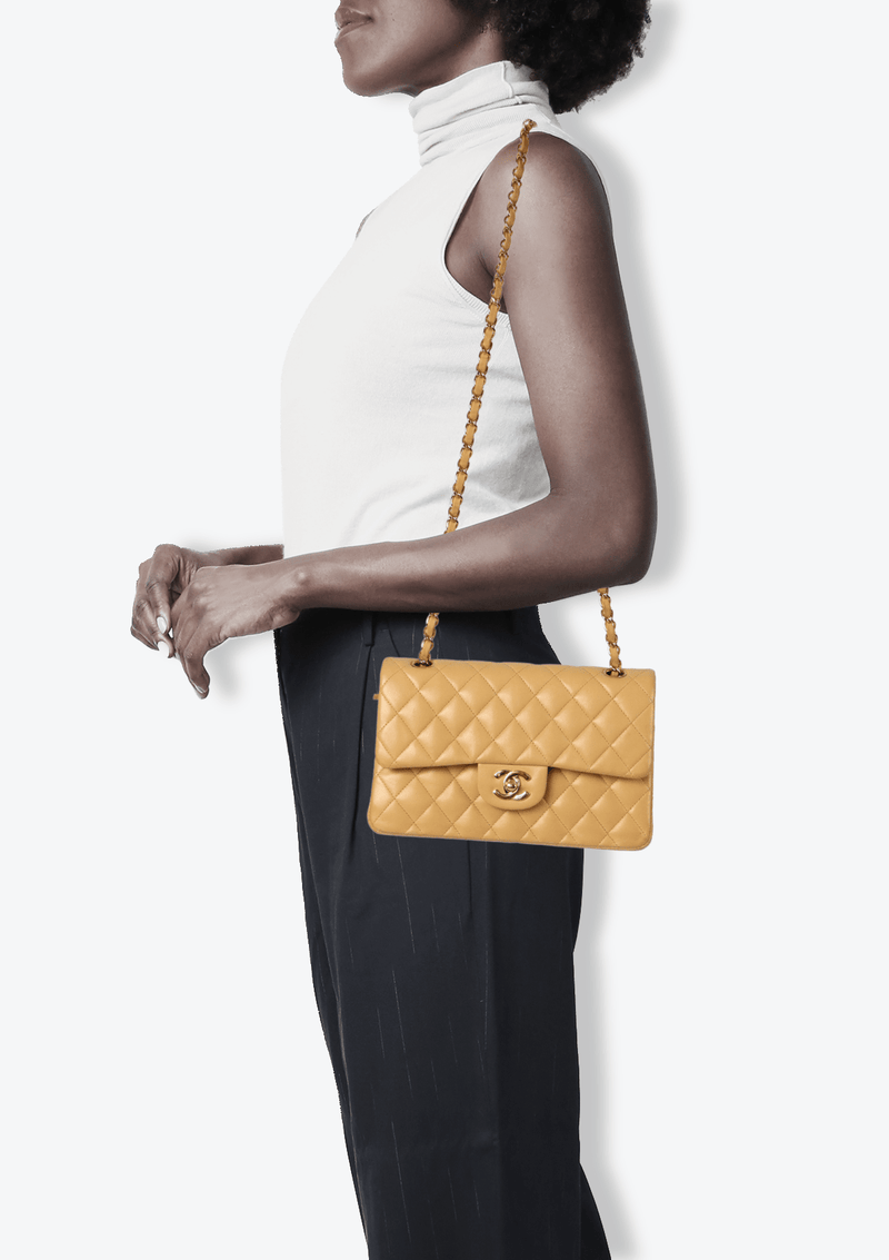 Bolsa Chanel Small Classic Double Flap Lambskin Bege Original Gringa