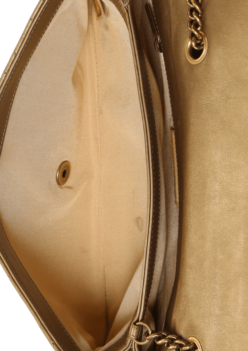 Chanel crown 2025 flap bag