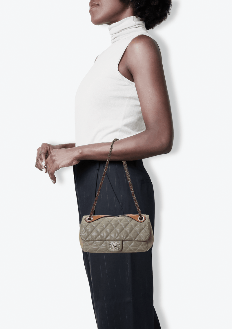 Bolsa Chanel Medium In The Mix Flap Bag Cinza Original – Gringa