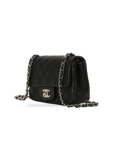 MINI SQUARE CLASSIC SINGLE FLAP LAMBSKIN