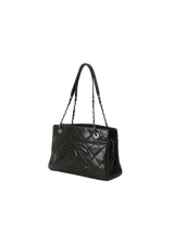 TIMELESS CC SHOPPING TOTE