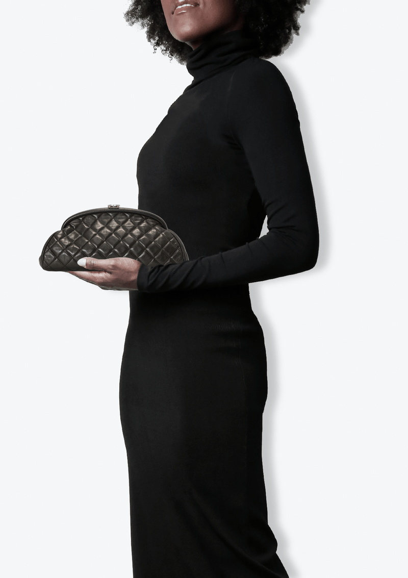 TIMELESS CLUTCH