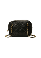 VINTAGE QUILTED CAMERA BAG
