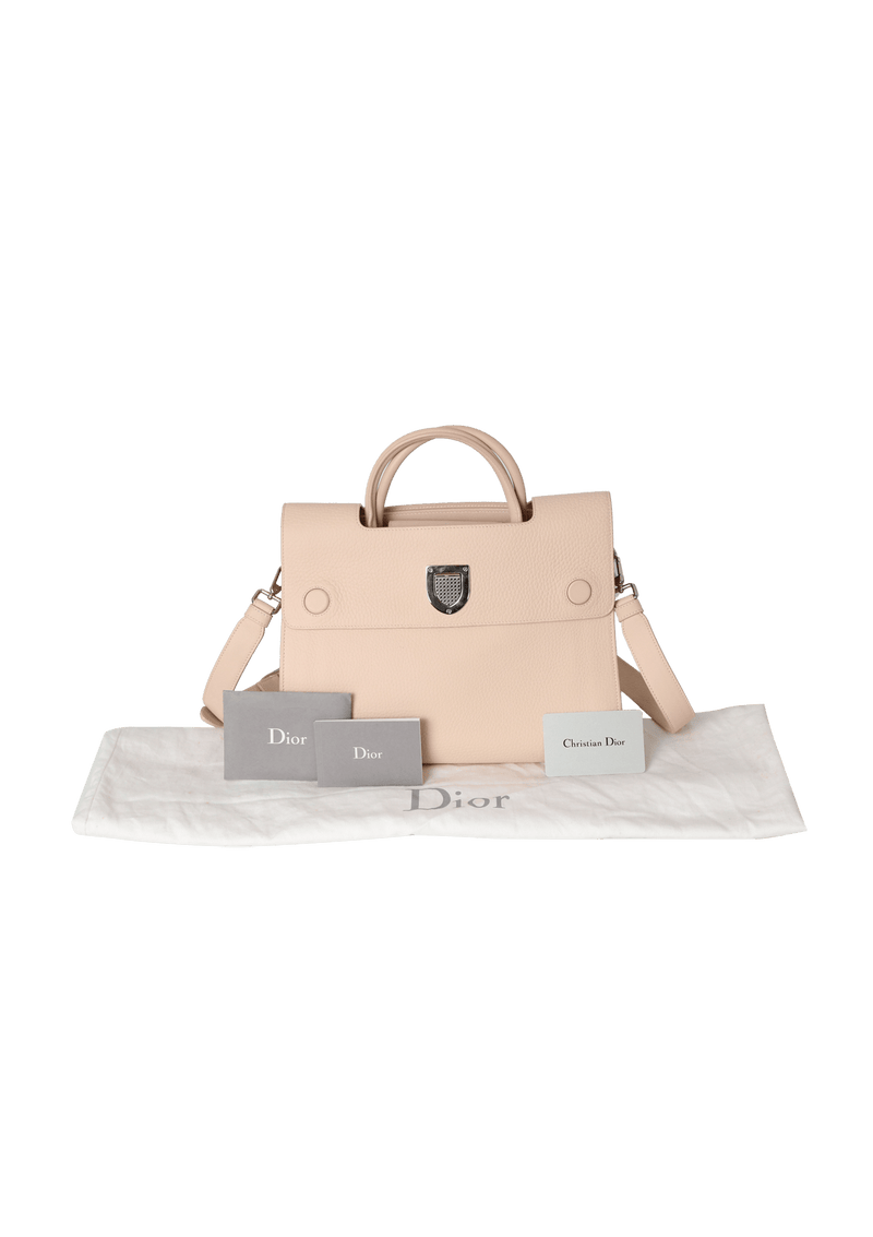 MEDIUM DIOREVER GRAINED BAG