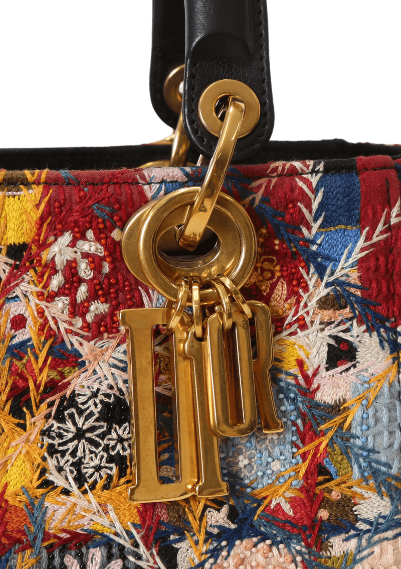 Dior peace hot sale and love bag